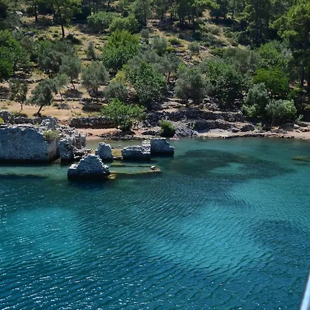 Cabin Charter In Turkey ספינת מלון פאטהיה