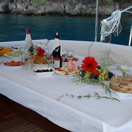 Cabin Charter In Turkey פאטהיה