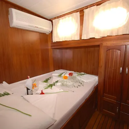 ספינת מלון Cabin Charter In Turkey פאטהיה