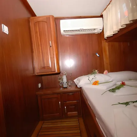 Cabin Charter In Turkey * פאטהיה